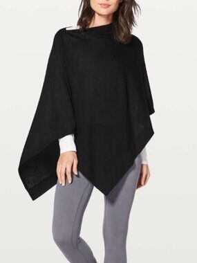 Lululemon Yin Poncho Black OS Cashmere Blend Boolux Knit Pullover Scarf Wrap